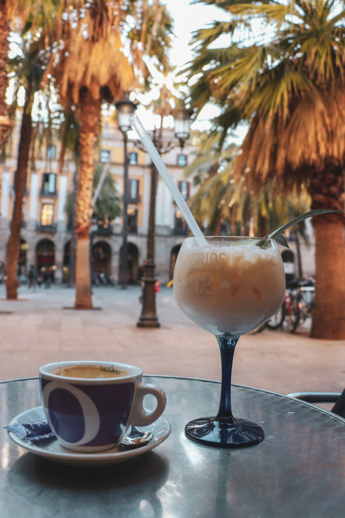 Cocktails and coffee in Placa Reial