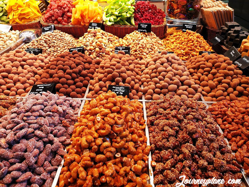 Nuts and sweets / Boqueria Market