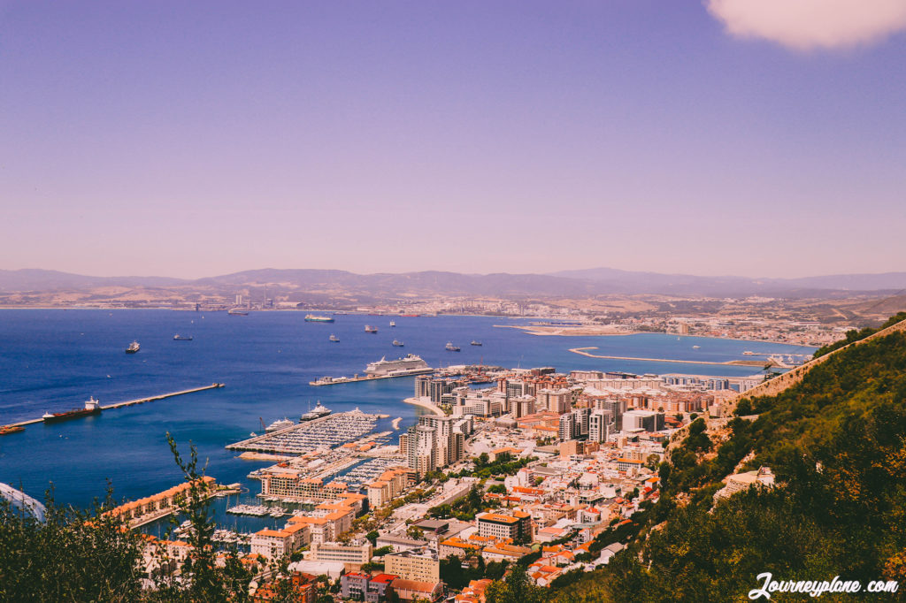 Gibraltar seen from above - Gibraltar on a low budget guide