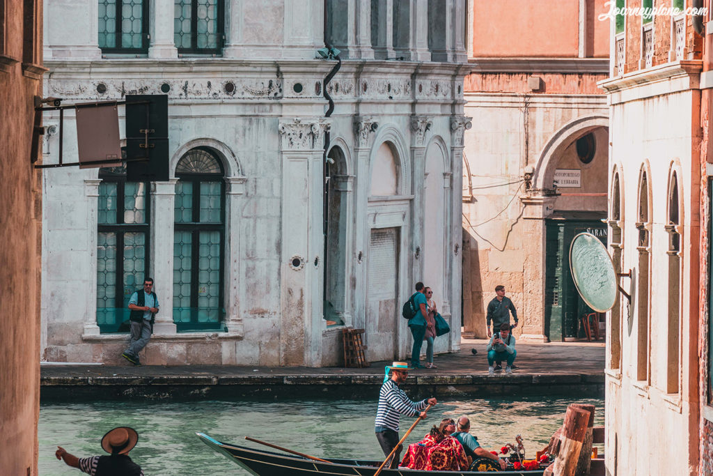 A visual journey to Venice: travel from home